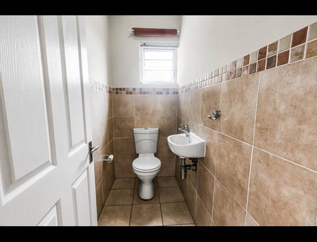3 BEDROOM TOWNHOUSE TO LET IN BEACON BAY